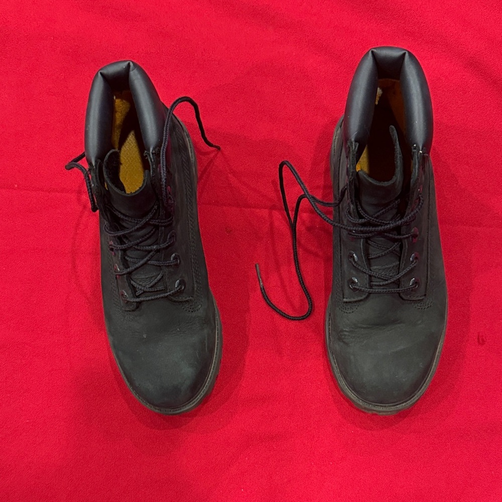 Timberland Black Leather Boys Boots size 5.5